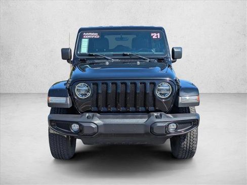 Used 2021 Jeep Wrangler Unlimited Sahara image 2