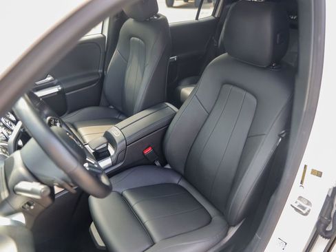 Used 2023 Mercedes-Benz EQB 350 4MATIC SUV image 7