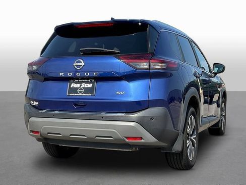 Used 2023 Nissan Rogue SV w/ SV Premium B Package FWD image 7
