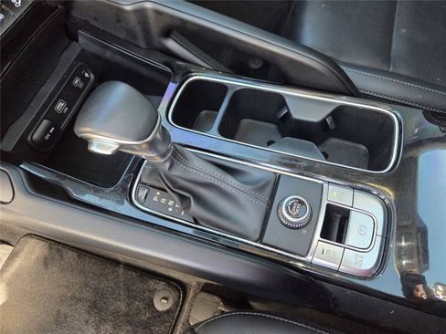 Used 2024 Kia Telluride S w/ S Sunroof Package FWD image 20