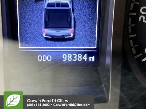 Used 2018 Toyota Tacoma 4x4 Double Cab image 2