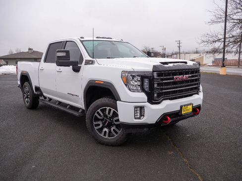 Used 2022 GMC Sierra 2500 AT4 image 1