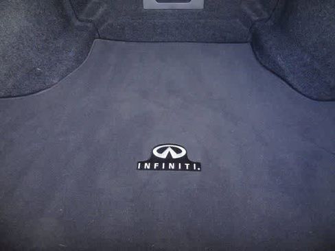 Used 2018 INFINITI Q70 L 3.7 image 12