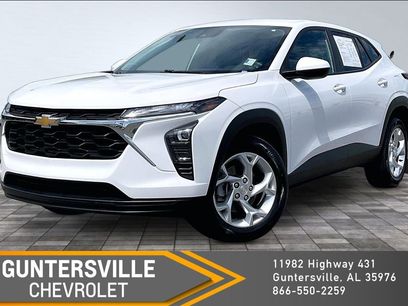 Used 2024 Chevrolet Trax LS w/ LS Convenience Package