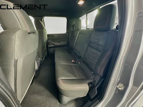 Used 2026 Nissan Frontier Pro-X w/ Pro-X Convenience Package RWD image 32