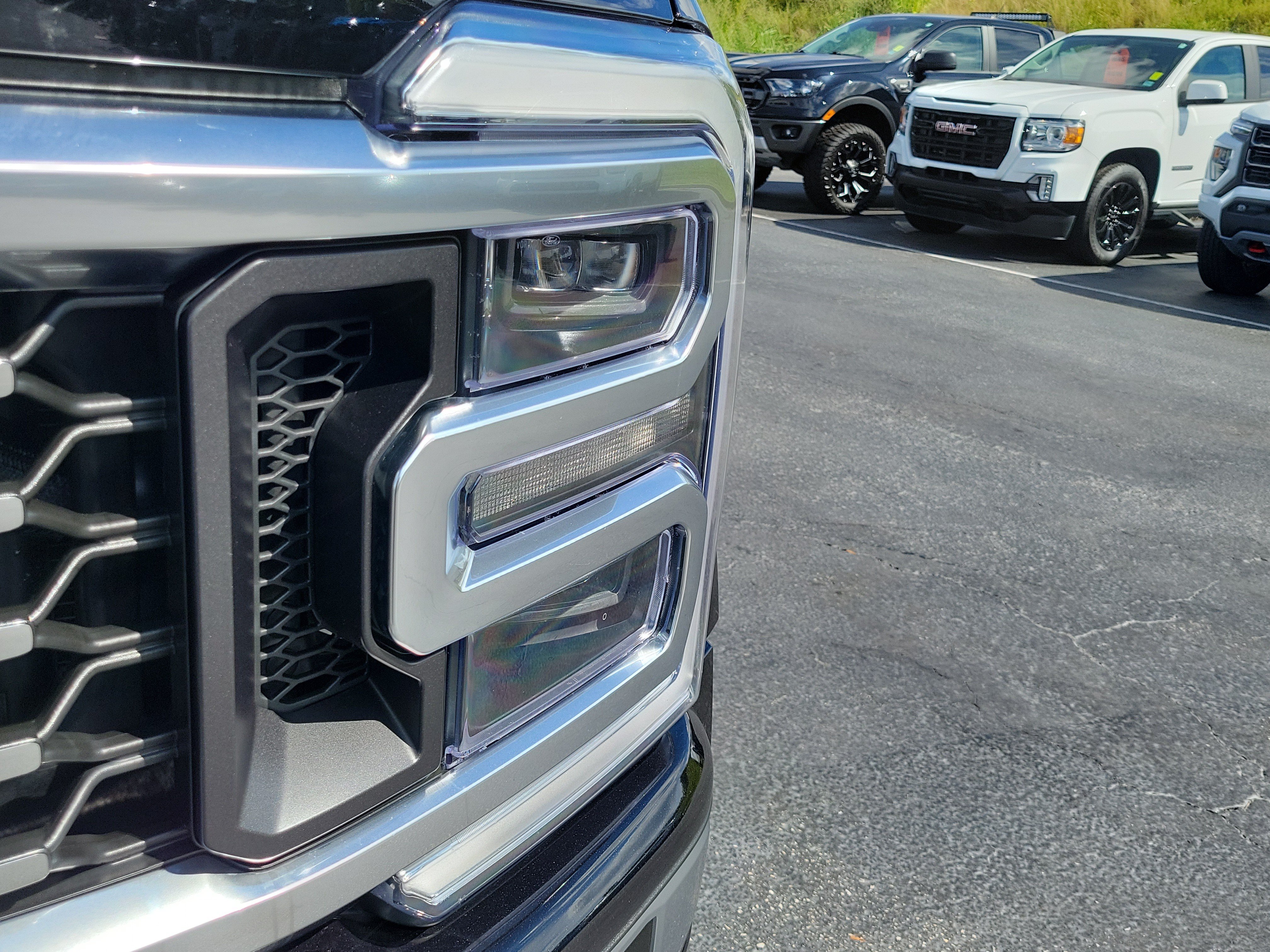 Certified 2026 Ford F450 Platinum w/ Platinum Plus Package AWD/4WD image 3