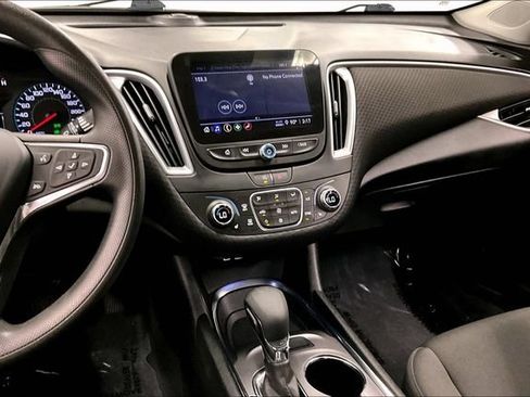 Used 2023 Chevrolet Malibu LT FWD image 7