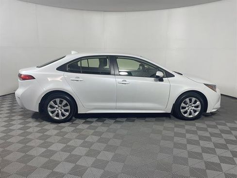 Certified 2023 Toyota Corolla LE FWD image 8