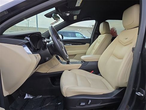 Used 2019 Cadillac XT5 AWD image 13