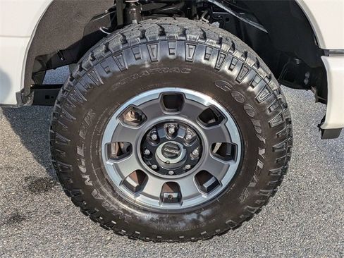 Certified 2024 Ford F350 Lariat w/ Lariat Ultimate Package image 11