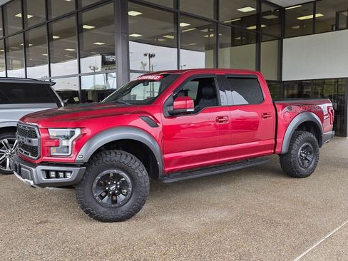 Used 2018 Ford F150 Raptor w/ Equipment Group 802A Luxury AWD/4WD image 1