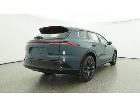 New 2025 Toyota Crown Signia image 24