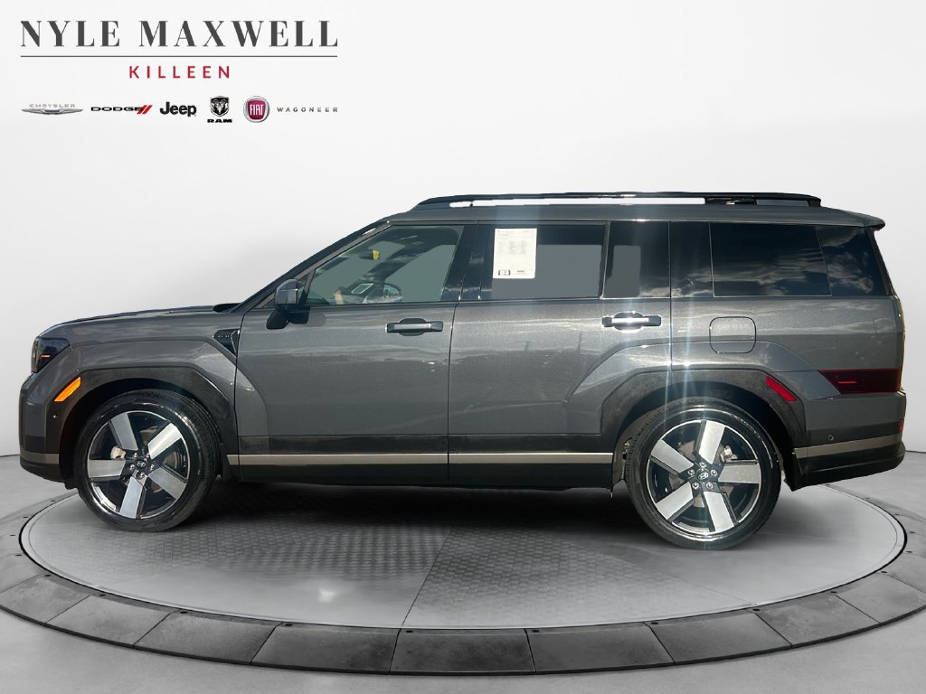 Used 2025 Hyundai Santa Fe Limited FWD image 13