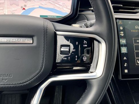 Used 2024 Land Rover Range Rover Sport SE image 24