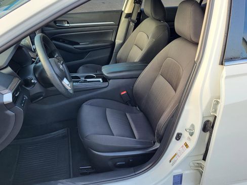 Used 2023 Nissan Altima 2.5 SV image 16