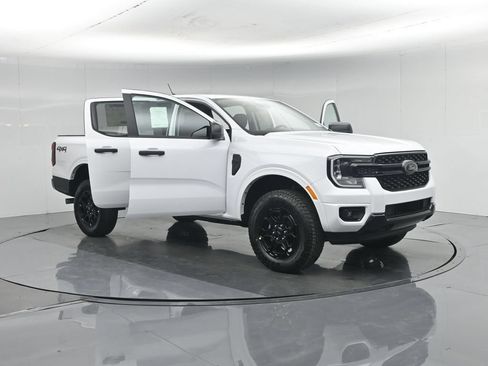 New 2026 Ford Ranger XLT w/ Black Appearance Package AWD/4WD image 29