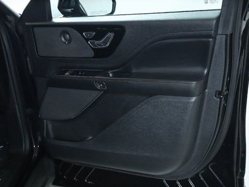 Used 2020 Lincoln Aviator Reserve w/ Class IV Trailer Tow Package image 33