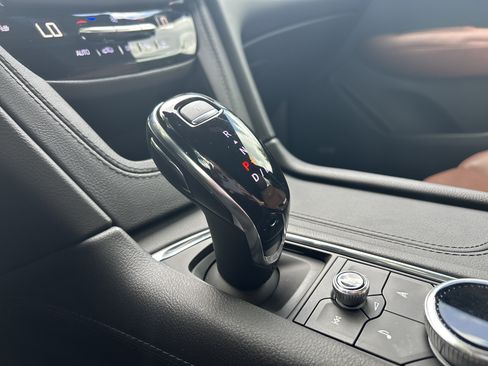 Used 2025 Cadillac XT5 Premium Luxury w/ Technology Package FWD image 16