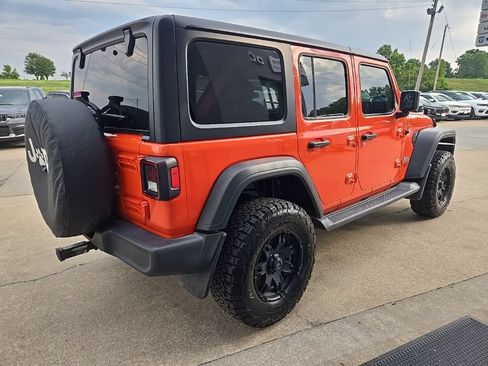 Used 2018 Jeep Wrangler Unlimited Sport S AWD/4WD image 10