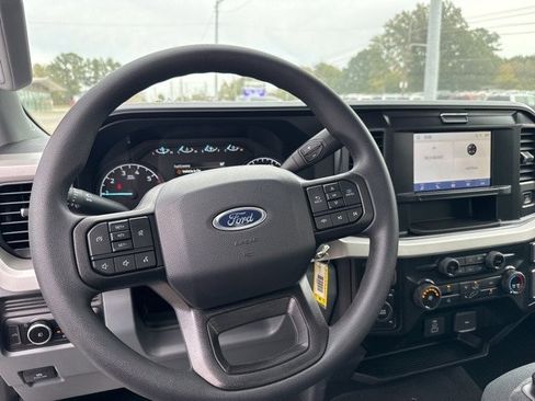 New 2025 Ford F350 XLT image 40