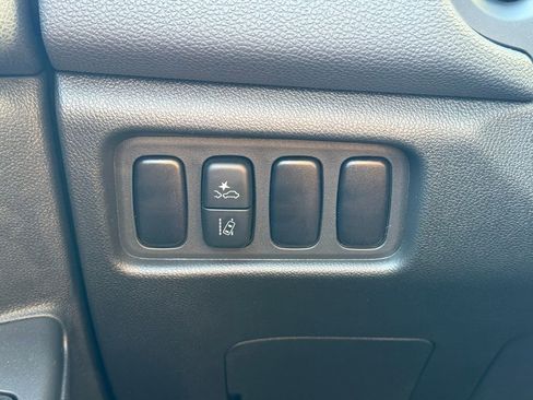 New 2025 Mitsubishi Outlander Sport ES image 9