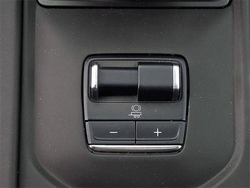 Used 2025 GMC Sierra 1500 Denali Ultimate image 25