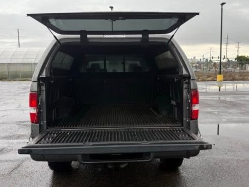 Used 2004 Ford F150 Lariat image 9