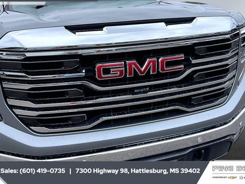 Used 2024 GMC Sierra 1500 SLT w/ SLT Premium Plus Package AWD/4WD image 22