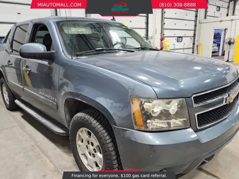 Used 2008 Chevrolet Avalanche LT w/ Convenience Package #1 image 3