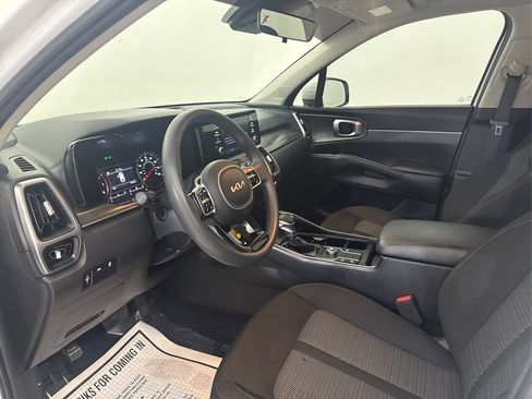 Used 2022 Kia Sorento LX FWD image 26