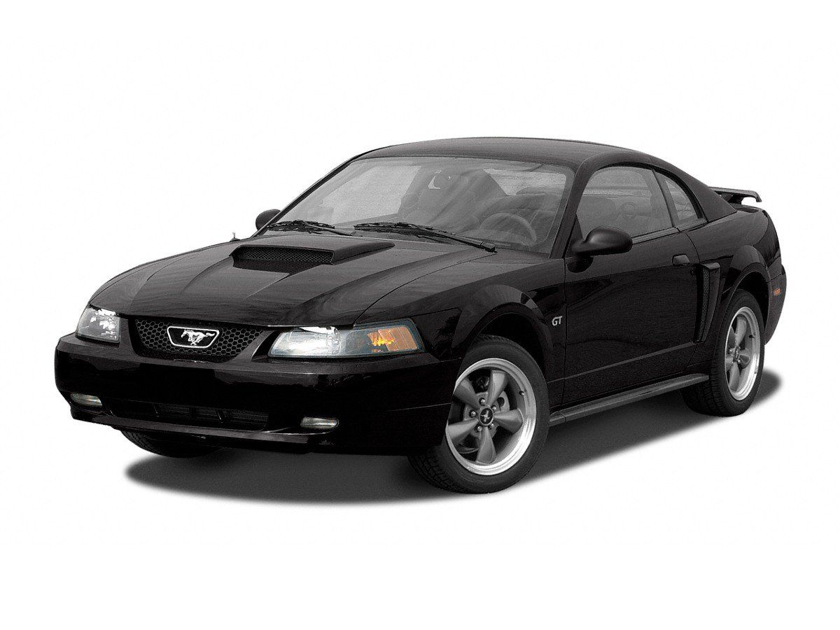 Used 2004 Ford Mustang GT RWD image 3
