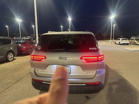 Used 2021 Jeep Grand Cherokee L Limited image 12