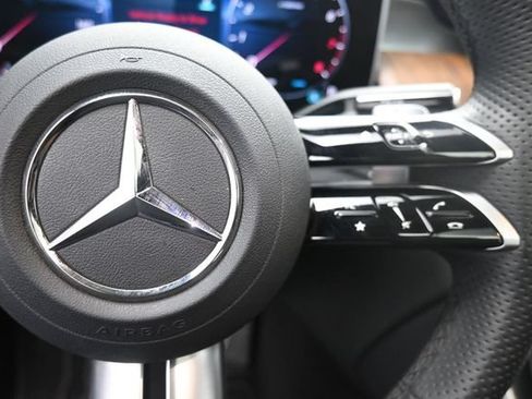 Used 2025 Mercedes-Benz GLC 300 w/ AMG Line image 14
