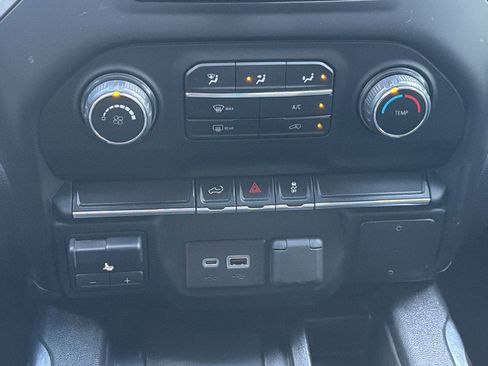 Used 2021 Chevrolet Silverado 2500 Custom w/ Custom Value Package image 27