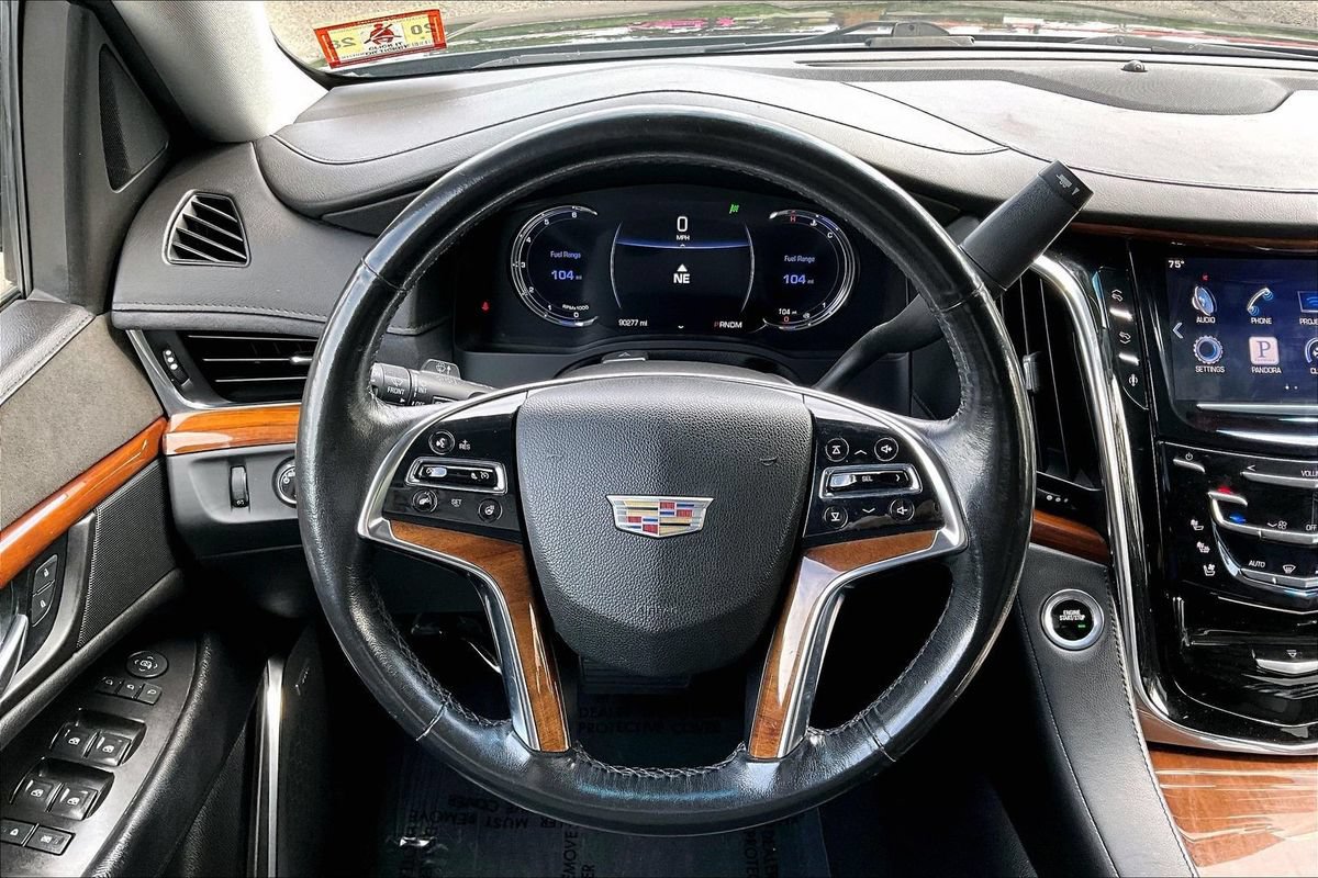 Used 2016 Cadillac Escalade ESV 2WD image 21