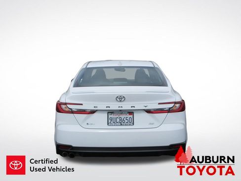 Certified 2025 Toyota Camry SE w/ Convenience Package image 7