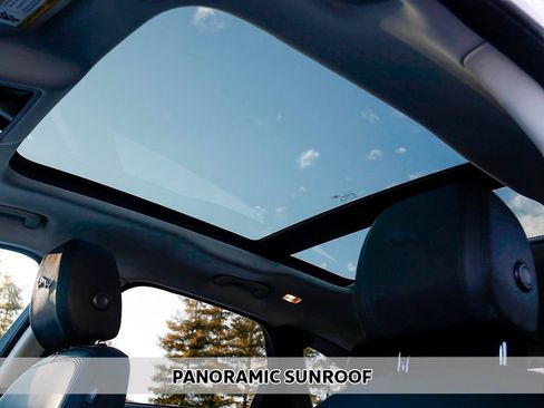 Used 2022 Jaguar F-PACE S image 4