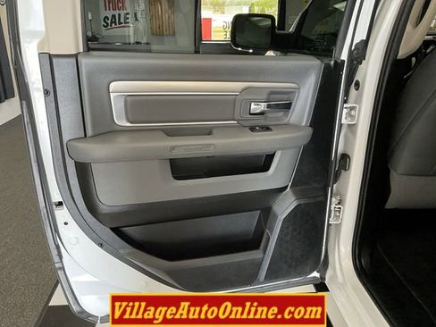 Used 2019 RAM 1500 Big Horn AWD/4WD image 24