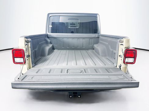 Used 2020 Jeep Gladiator Sport w/ Quick Order Package 24S AWD/4WD image 29