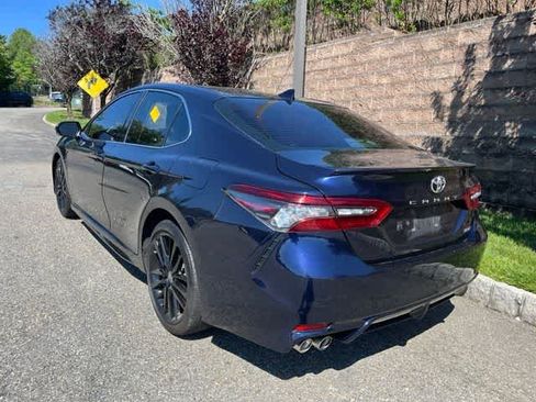 Used 2022 Toyota Camry XSE FWD image 6