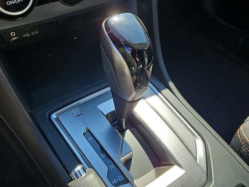 Used 2021 Subaru Crosstrek 2.0i Premium image 14