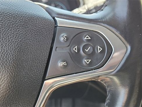 Used 2020 Chevrolet Traverse LT w/ LT Premium Package image 28