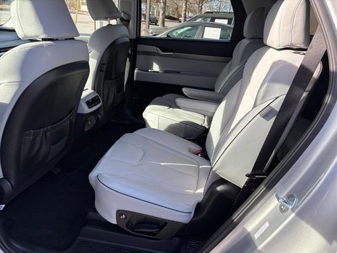 Used 2023 Hyundai Palisade SEL w/ Cargo Package image 17