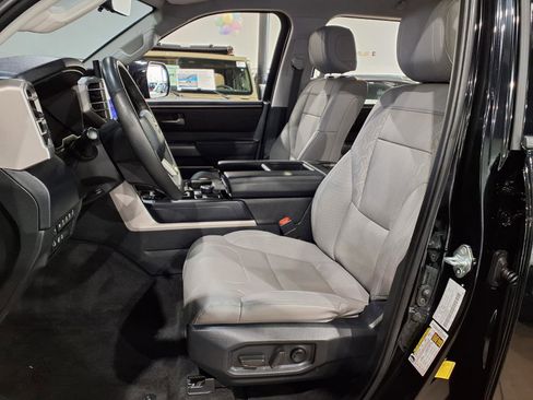 Used 2022 Toyota Tundra SR5 w/ TRD Off-Road Premium Package image 14