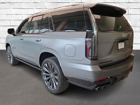 New 2026 Cadillac Escalade V image 5