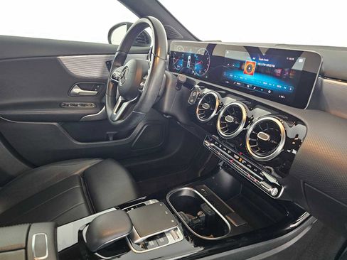 Used 2020 Mercedes-Benz A 220 image 11