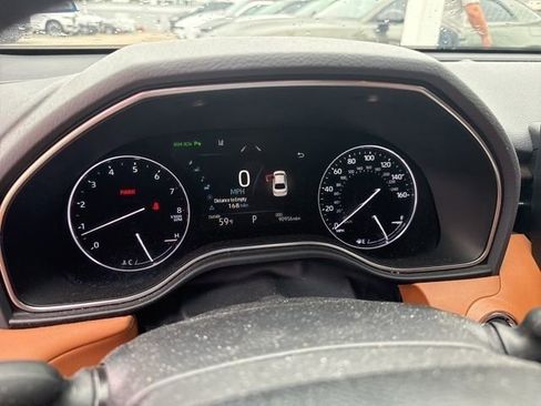 Used 2019 Toyota Avalon Limited w/ Advanced Safety Package FWD image 20