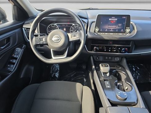 Used 2024 Nissan Rogue S AWD/4WD image 12