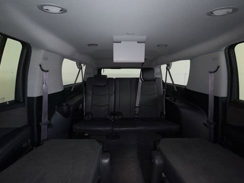 Used 2017 Cadillac Escalade ESV Premium Luxury image 26