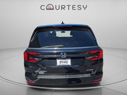 Used 2023 Honda Odyssey Sport image 7